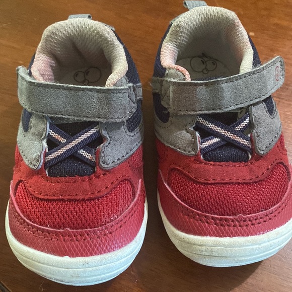 Stride Rite Sneakers - Picture 2 of 5